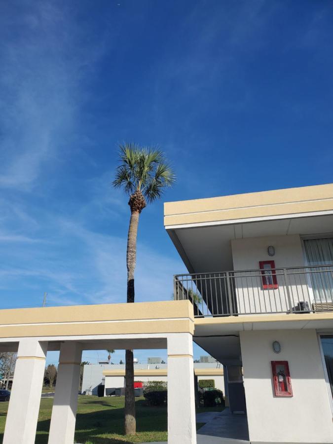 Super 8 By Wyndham Ocala I-75 Hotel Kültér fotó