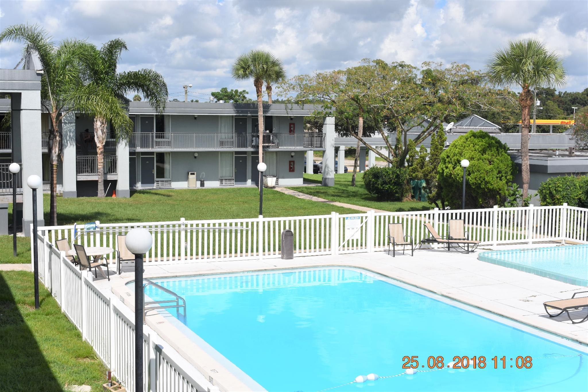 Super 8 By Wyndham Ocala I-75 Hotel Kültér fotó
